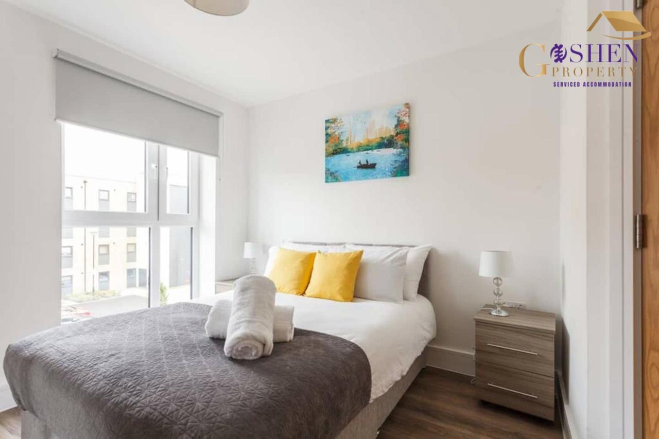 2 Bedroom Apartment Chapel Riverside At Goshen Property Serviced Accommodation Southampton, Free Wifi & Parking المظهر الخارجي الصورة